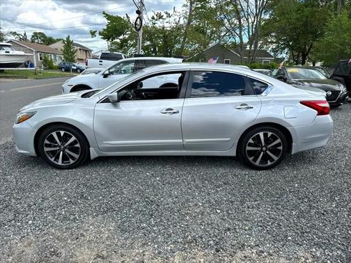 2016 Nissan Altima 2.5 SR