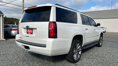 White 2018 Chevrolet Suburban LT