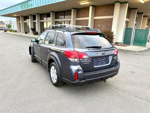 Graphite Gray Metallic 2010 Subaru Outback 2.5i Limited
