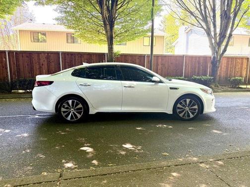 Snow White Pearl 2016 Kia Optima SX Turbo