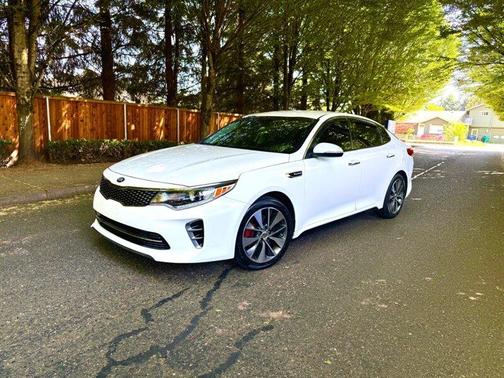 Snow White Pearl 2016 Kia Optima SX Turbo