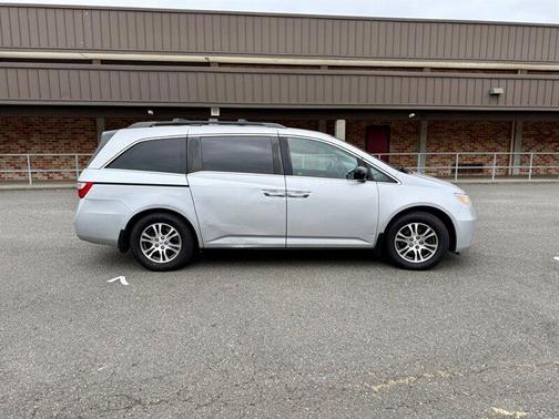 Silver 2012 Honda Odyssey EX-L