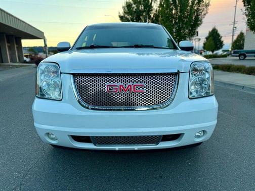 Summit White 2008 GMC Yukon XL 1500 Denali