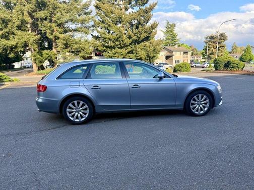 Ice Silver Metallic 2009 Audi A4 2.0T Avant quattro Premium