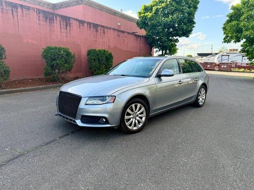 Ice Silver Metallic 2009 Audi A4 2.0T Avant quattro Premium
