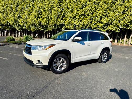 Blizzard Pearl 2015 Toyota Highlander XLE