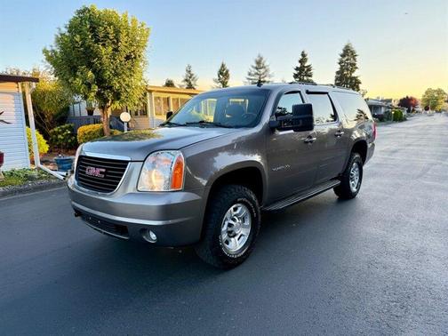 Mocha Steel Metallic 2013 GMC Yukon XL 2500 SLT SUV