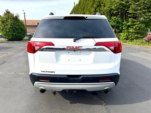 Summit White 2018 GMC Acadia SLT-1