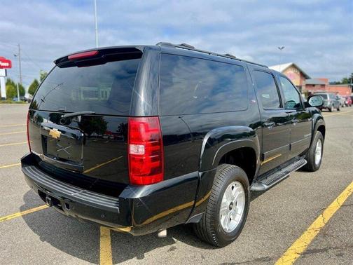 Black 2013 Chevrolet Suburban 1500 LT