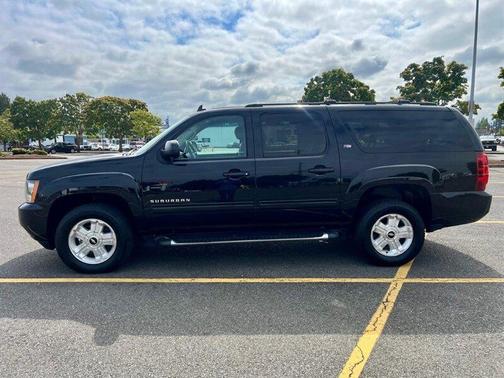 Black 2013 Chevrolet Suburban 1500 LT