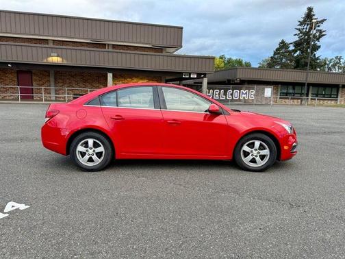 Red 2015 Chevrolet Cruze 1LT