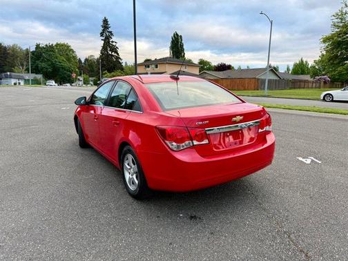 Red 2015 Chevrolet Cruze 1LT