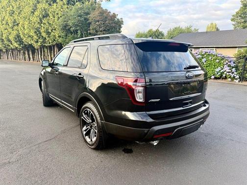 Tuxedo Black Metallic 2015 Ford Explorer Sport