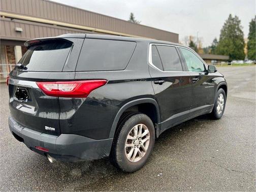 Mosaic Black Metallic 2018 Chevrolet Traverse LS