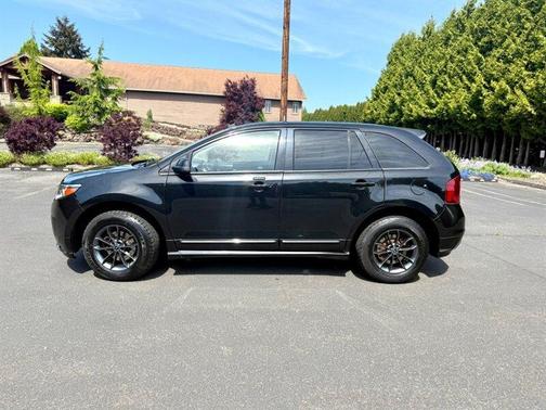 Black 2013 Ford Edge Sport