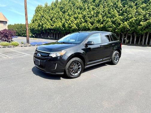 Black 2013 Ford Edge Sport SUV