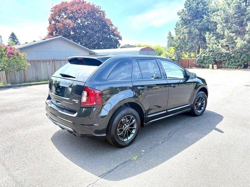 Black 2013 Ford Edge Sport