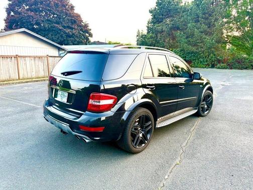 Black 2009 Mercedes-Benz M-Class ML 63 AMG 4MATIC