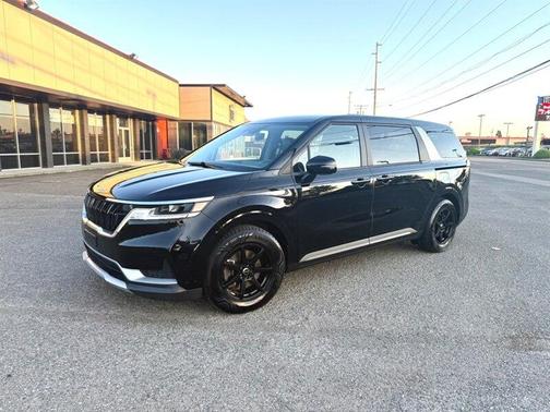 Aurora Black Pearl 2022 Kia Carnival LX Passenger Van