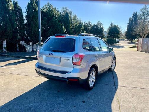 Ice Silver Metallic 2015 Subaru Forester 2.5i Premium