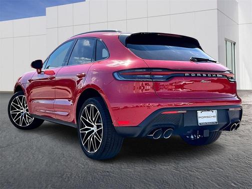 2026 Porsche Macan Base