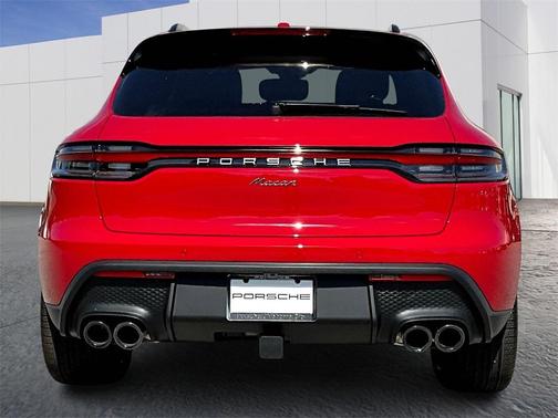 2026 Porsche Macan Base