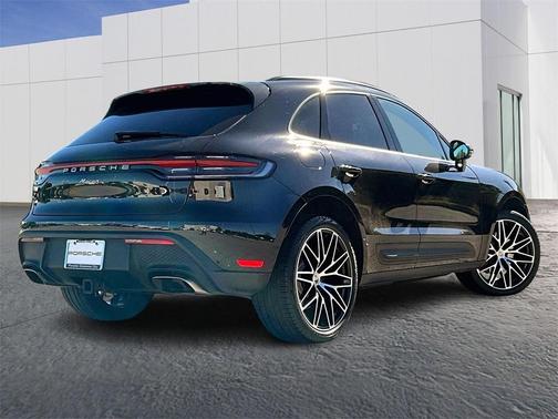 2025 Porsche Macan 