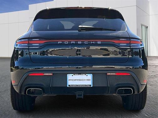 2025 Porsche Macan 