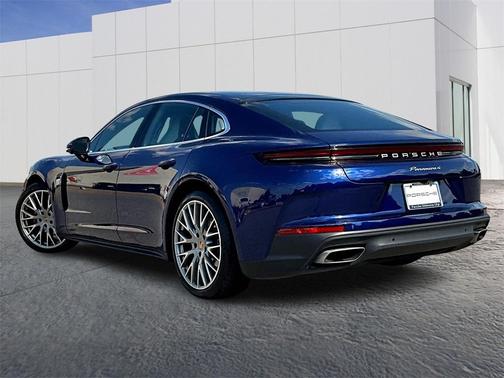 2024 Porsche Panamera 4