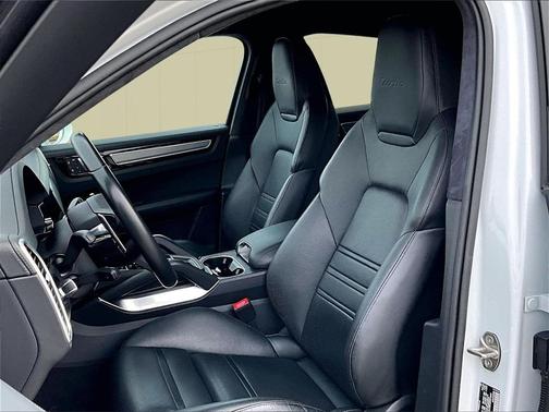 2023 Porsche Cayenne Turbo Coupe AWD