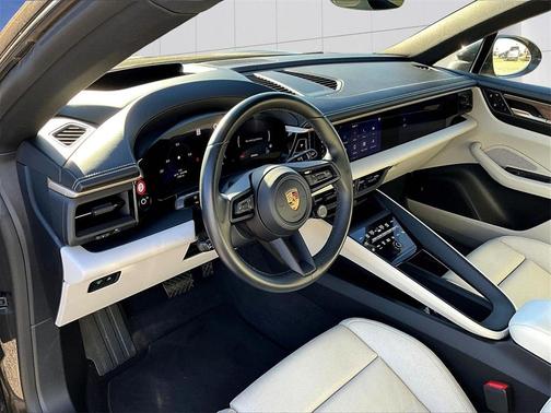 2024 Porsche Macan 4