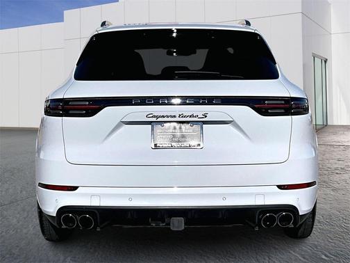 2023 Porsche Cayenne Turbo S