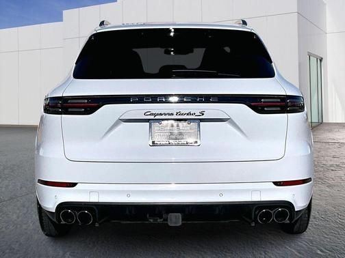 2023 Porsche Cayenne Turbo S