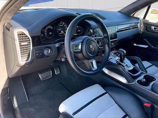 2023 Porsche Cayenne Turbo S