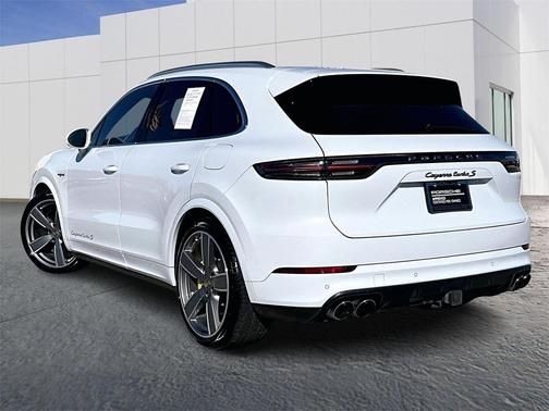 2023 Porsche Cayenne Turbo S