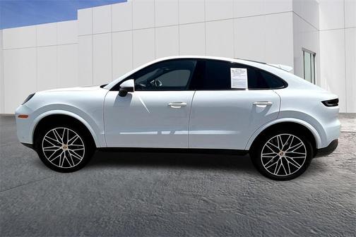 2024 Porsche Cayenne AWD