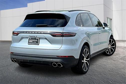 2023 Porsche Cayenne S