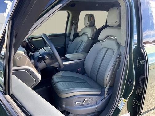 2023 Rivian R1T Adventure Quad Motor Large Pack