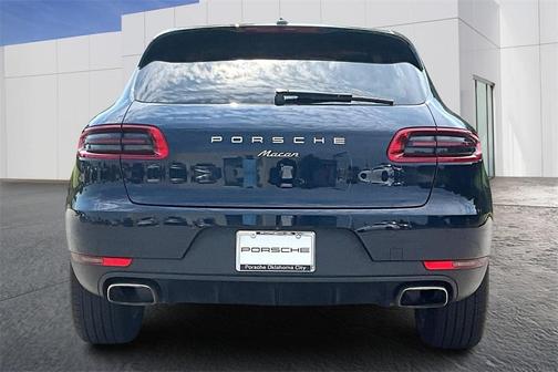 2017 Porsche Macan Base