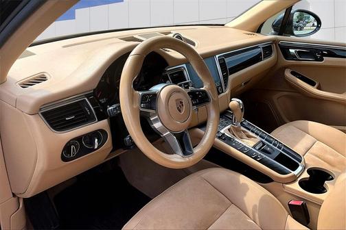2017 Porsche Macan Base