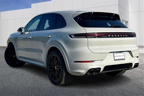 2025 Porsche Cayenne Base