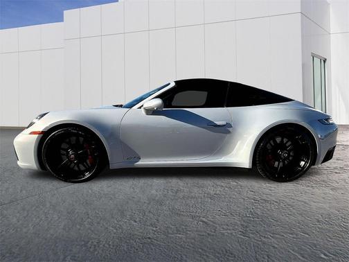 2024 Porsche 911 Targa 4 GTS