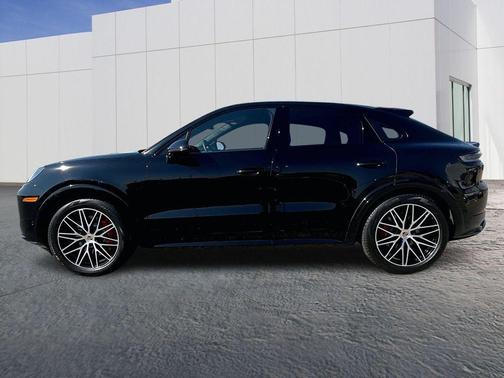2026 Porsche Cayenne GTS