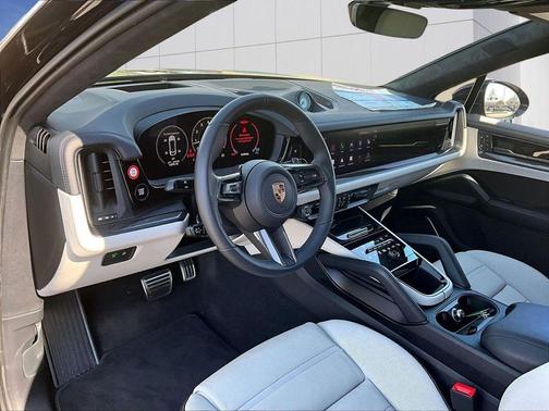 2026 Porsche Cayenne GTS