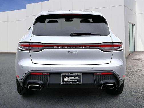 2022 Porsche Macan Base