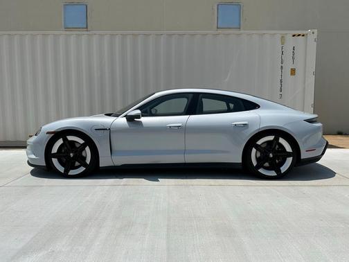 2025 Porsche Taycan Base