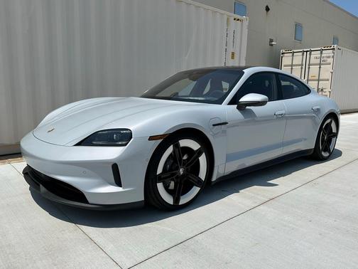 2025 Porsche Taycan Base