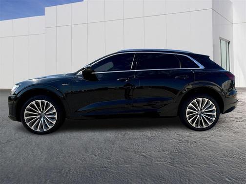 2019 Audi e-tron Prestige