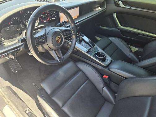 2021 Porsche 911 Carrera