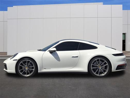 2021 Porsche 911 Carrera